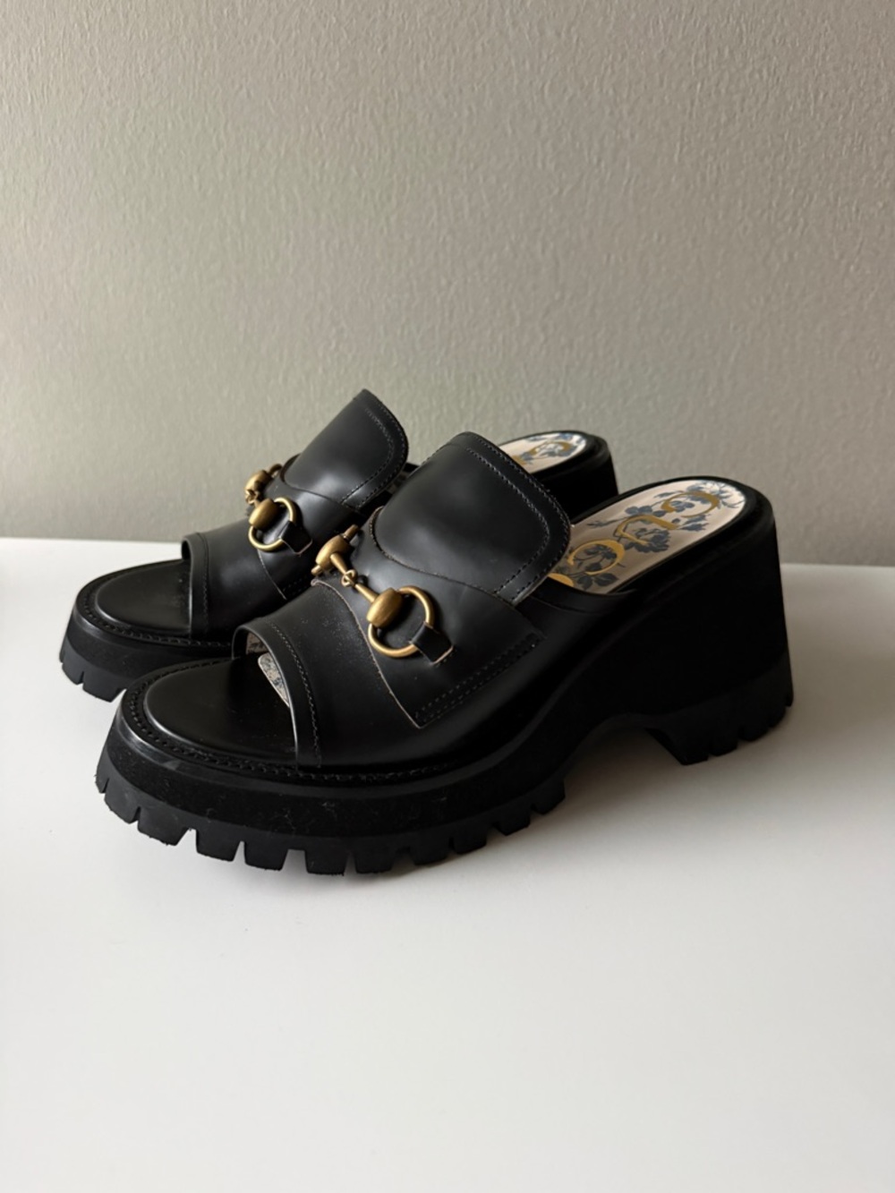 Gucci Black Leather Horsebit Platform Mule Sandals 37.5